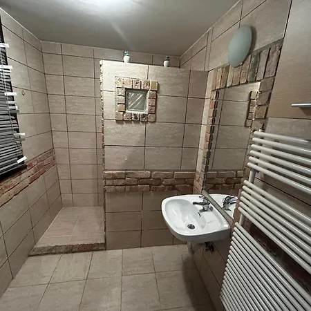Retro Lakefront House With A Dock Balatonvilagos