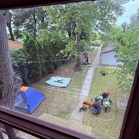 Retro Lakefront House With A Dock Balatonvilagos